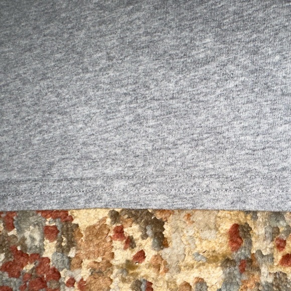 Brandy Melville Croped Tee - Picture 5 of 5